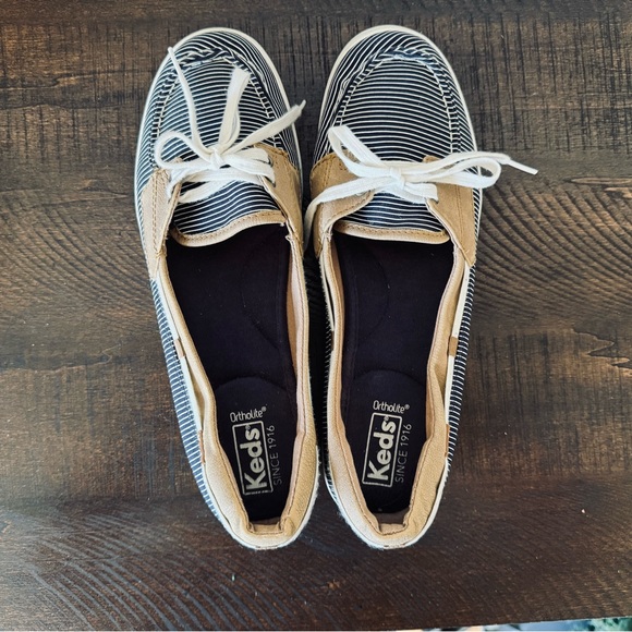 Keds Women's Navy and White Striped Boat Shoes Size 9 - Picture 2 of 6